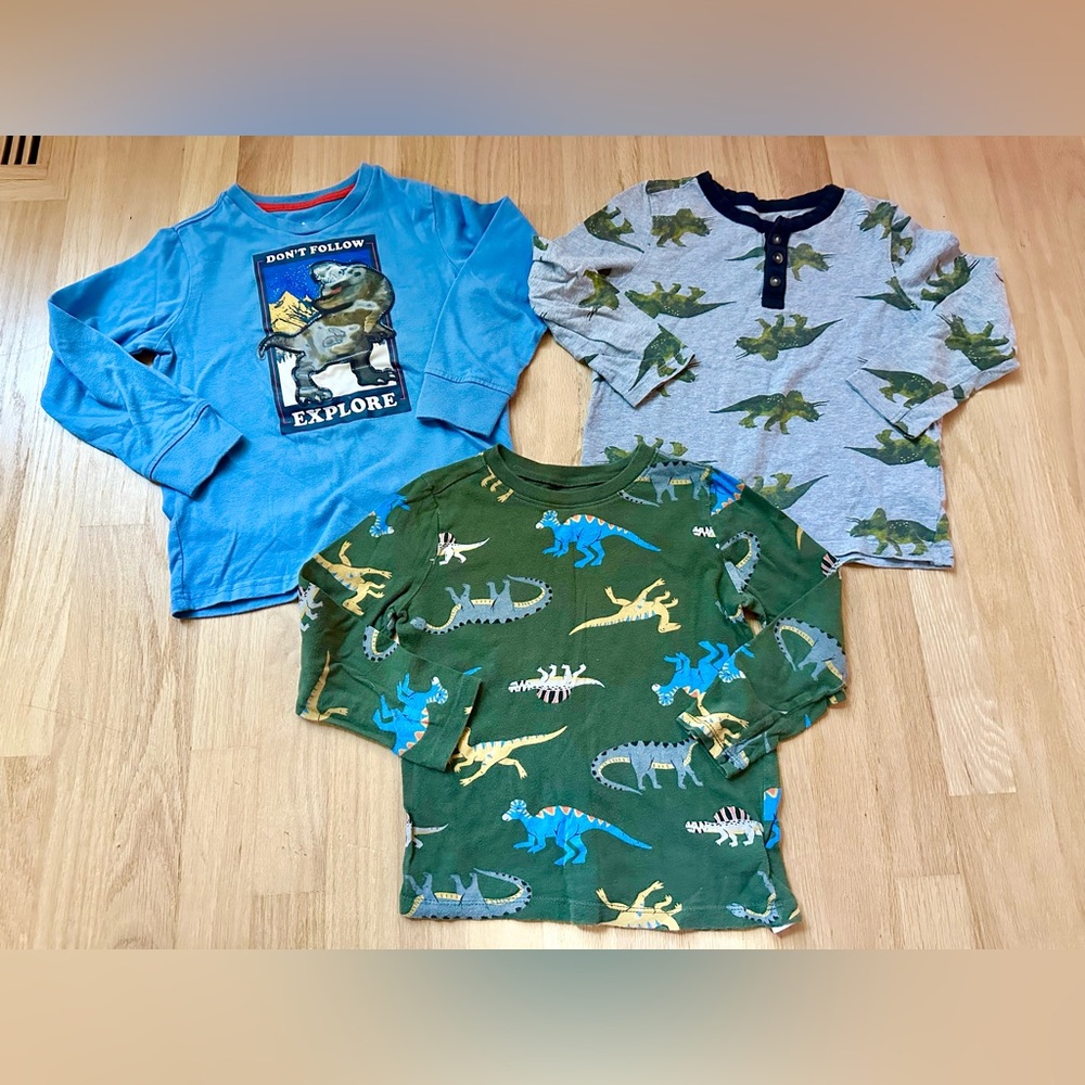 Old Navy Kids dinosaur bundle Long Sleeve Tees - Blue, Gray, Green